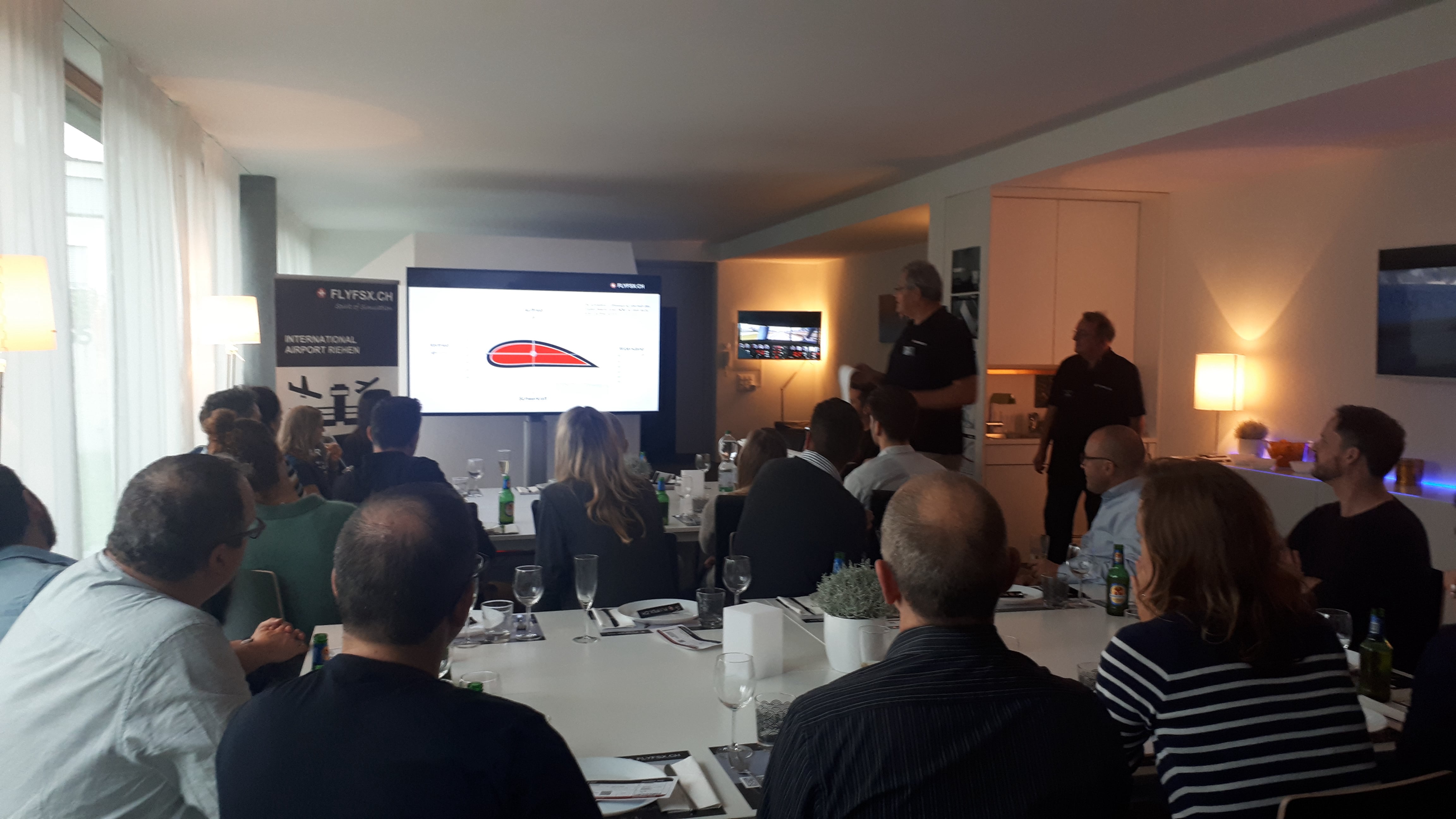 FLYFSX - Flugsimulator - Flight Simulator -  Rüchligweg 55 - 4125 Riehen - Basel - Baden - Aarau - Zürich - Schweiz - Lörrach - Freiburg - Deutschland. 